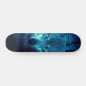 Wolf gezicht in donker fantasiebos skateboard (Horizontaal)