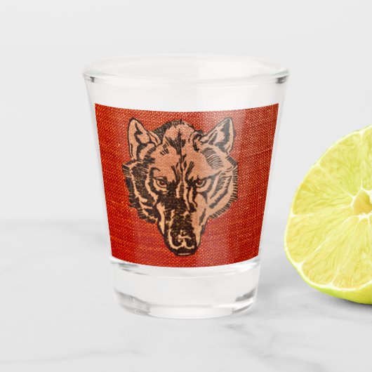 Wolf Head op Red Shot Glass Glas (Voorkant)