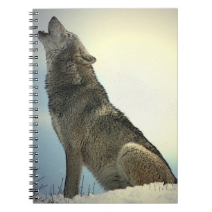 Wolf Howling in Snow Notitieboek