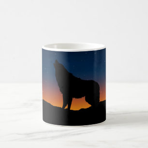 Wolf Howling Silhouette bij de Mok van de Sunset C
