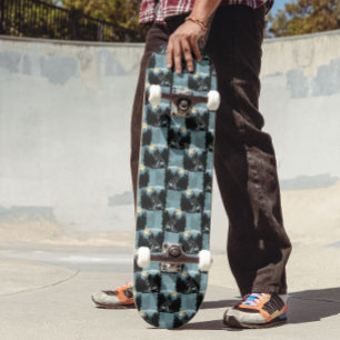 Wolf huilt bij maanpatroon skateboard