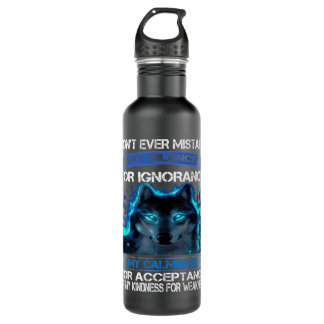 Wolf vergist me ooit mijn stilte om mijn onbegrip  waterfles 