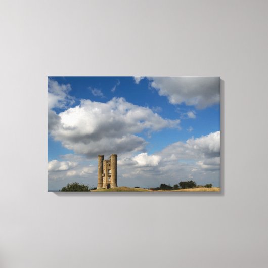 Wolken boven Broadway Tower, Cotswolds canvas (Voorkant)