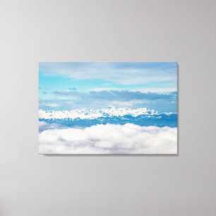 Wolken en besneeuwde berg Triglav Canvas Afdruk