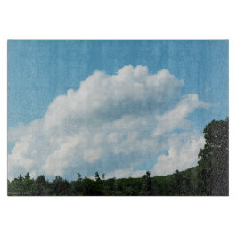 Wolken ontmoeten bomen snijplank