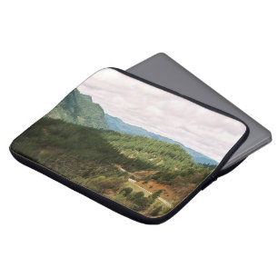 Wolken over de vallei...... laptop sleeve