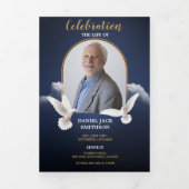 Wolken Viering van het Leven Foto Obituary Trifold Drieluik Uitnodiging (Cover)