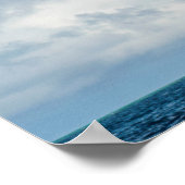 Wolken zweven boven klein eiland poster (Hoek)