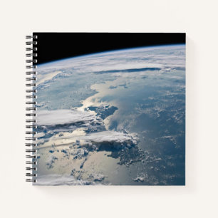 Wolkenlandschappen rond Sumatra, Indonesië. Notitieboek