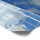 wolkenreflectie in glaswolkenkrabber poster (Hoek)