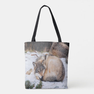 Wolven slapen tote bag