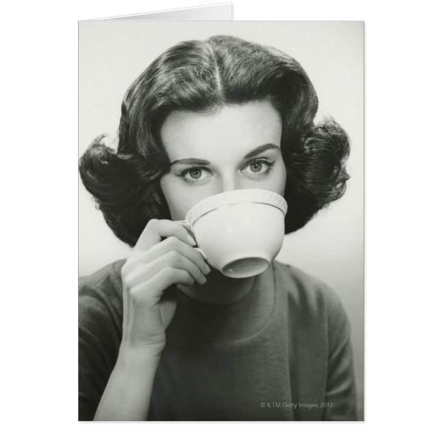 Woman drinking (Devant)