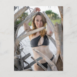 Woman In A Black Bikini By Beach Feestdagenkaart