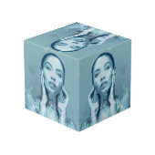 "Woman in Blue" Premium Canvas  Kubus (Achter hoekig)