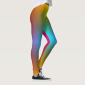Woman in rainbow gradient leggings with a subtle  (Droite)