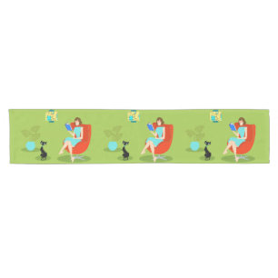 Woman Table Runner van Reading Retro Korte Tafelloper