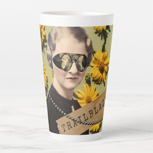 Woman Trailblazer Daisies Kitsch Latte Mok (Voorkant)