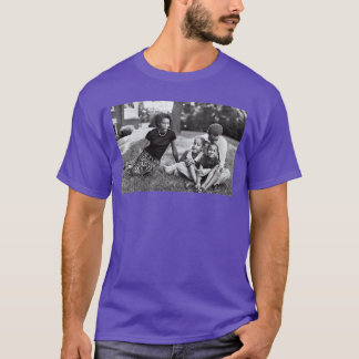 Womens Barack Obama Young with Kids and Michelle V T-shirt