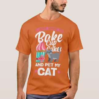 Womens Cupcake Baking Cat Owner T-Shirt