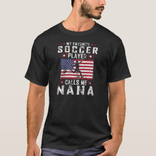 Womens Mijn favoriete voetballer roept me nana Mot T-shirt