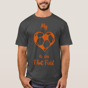 Womens mijn hart ligt op dat veld... mam. t-shirt