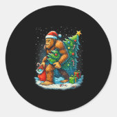 Womens Santa Bigfoot Christmas Tree Sasquatch Xmas Ronde Sticker (Voorkant)