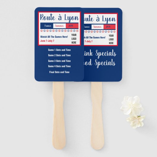 Women's Soccer Road naar Lyon World Party Logo Handwaaier (Voorkant en achterkant)