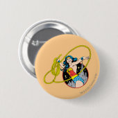 Wonder-vrouw met achtergrond stad ronde button 5,7 cm (Voorkant /achterkant)