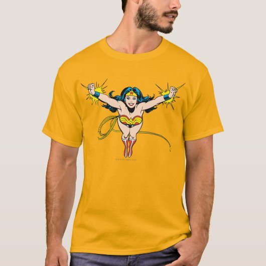 Wonder Woman Fly Forward T-shirt (Voorkant)