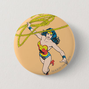 Wonder Woman Holds 2 Ronde Button 5,7 Cm