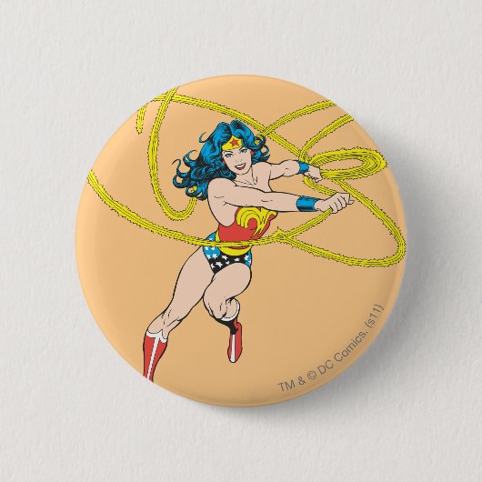 Wonder Woman Holds Lasso 1 Ronde Button 5,7 Cm (Voorkant)