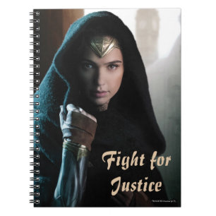 Wonder Woman in Cloak Notitieboek