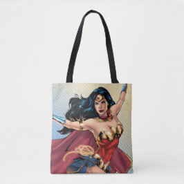 Wonder Woman Wearing Cape Draagtas