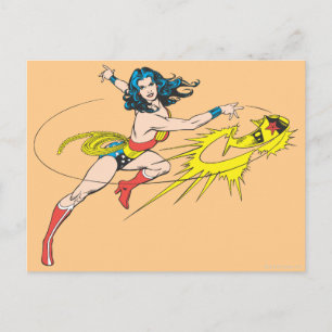 Wonder WomanThrows Crown Briefkaart