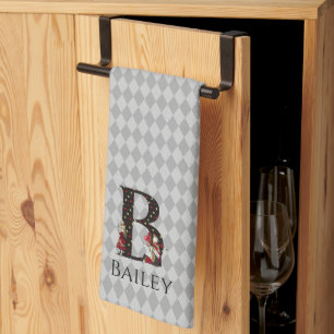 Wonderland Alice & Queen of Hearts Letter B Theedoek