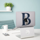 Wonderland White Rabbit Letter B Sticker (Laptop op bureau)