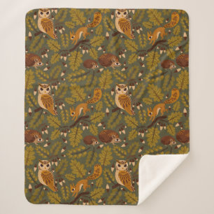 Woodland Creatures and Leaves Pattern Sherpa Deken