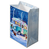 Woodland Creatures and Retro RV Camper Medium Cadeauzakje (Voorkant Gekanteld)