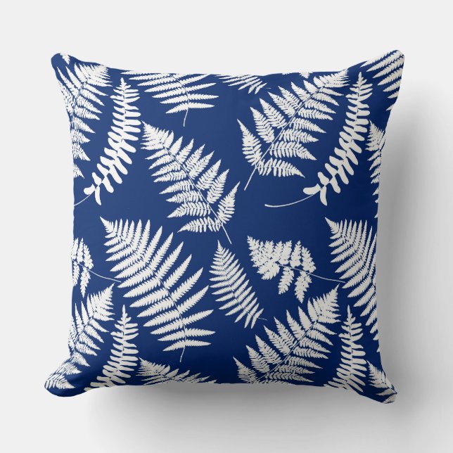 Woodland Fern Pattern, Cobalt Blue en White Throw Kussen (Voorkant)
