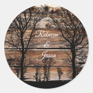 Woodland Tree Silhouette op het schuurbord Ronde Sticker