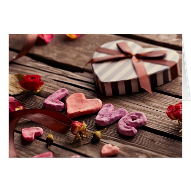 Word Love with Heart Shaped Valentijnsdag Gift (Voorkant Horizontaal)