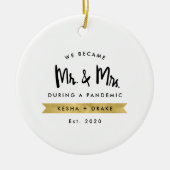 Word Mr. & Mrs. tijdens het pandemisch Ornament va (Voorkant)