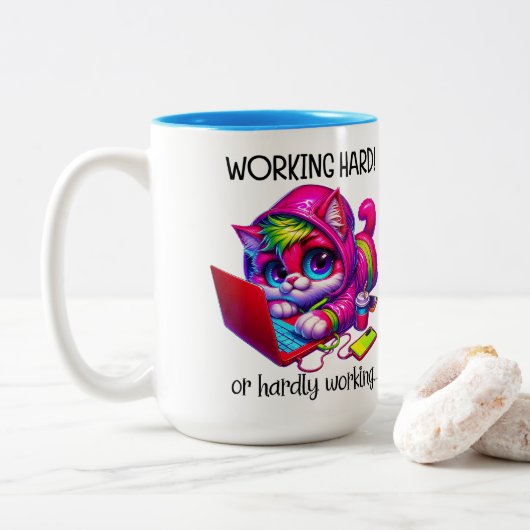 Work Hard Tweekleurige Koffiemok (Met donut)