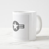 World War 2 USAF Aircraft Insignia Banner Extra Grote Beker (Voorkant rechts)