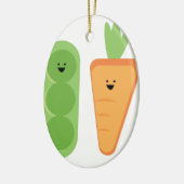 Wortelen en erwten keramisch ornament (Links)