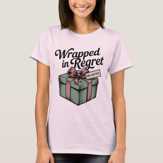 Wrapped in Regret | Funny Re-Gift Holiday Design  T-shirt (Voorkant)