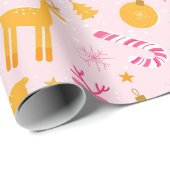 wrapping paper with pink Christmas reindeer. Cadeaupapier (Rol Hoek)