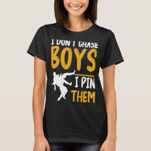 Wrestler die me niet knuffelt. t-shirt
