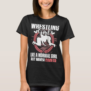 Wruiend meisje als een normale gi t-shirt