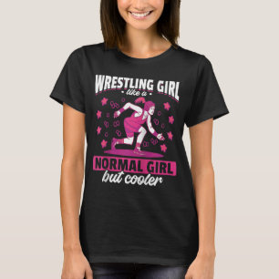 Wruiend meisje als een normale gi t-shirt